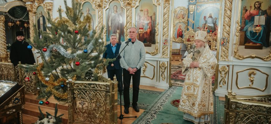 Поздравдение губернатора прихожан Спасо-Вознесенского собора